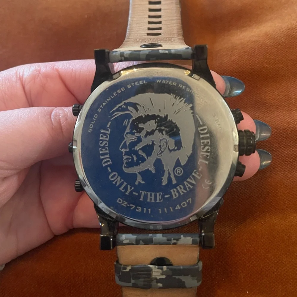 Diesel men’s watch - Picture 4 of 4